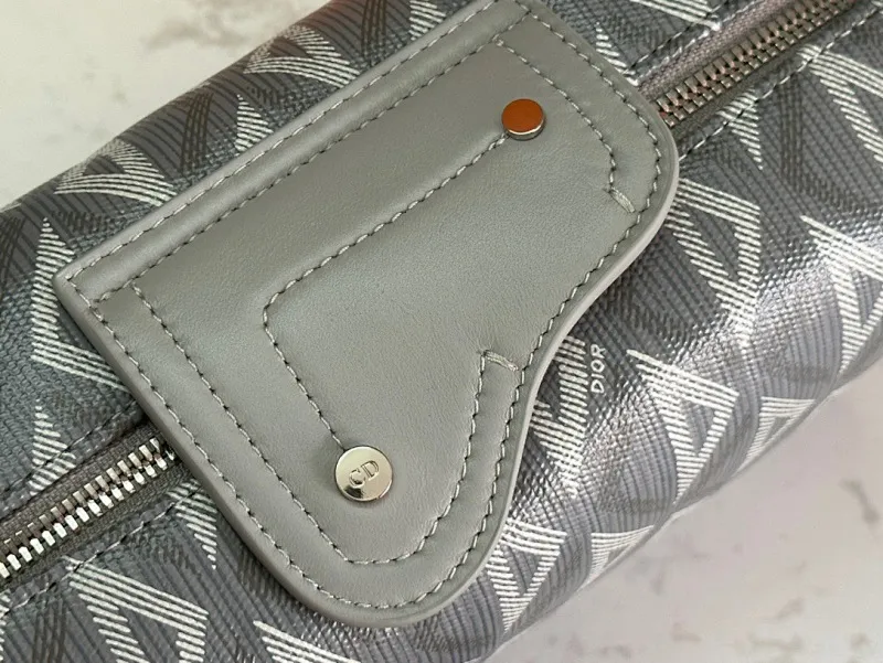 All categories 💚 Top version men’s bags 💚 DIOR 2025 official website new DIOR toiletry bag
