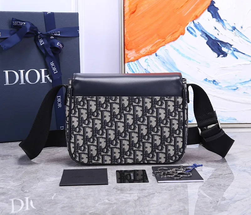All categories 💚 Top version men’s bags 💚 DIOR 2025 official website new DIOR crossbody bag