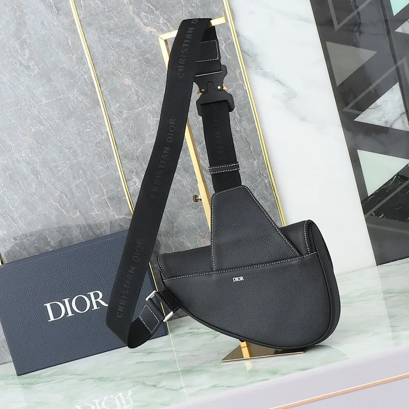 All categories 💚 Top version men’s bags 💚 DIOR 2025 official website new DIOR crossbody bag