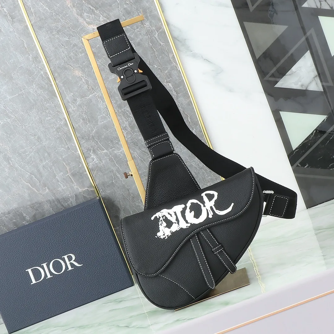 All categories 💚 Top version men’s bags 💚 DIOR 2025 official website new DIOR crossbody bag