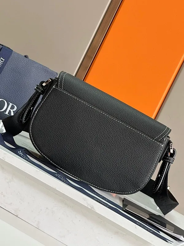 All categories 💚 Top version men’s bags 💚 DIOR 2025 official website new DIOR crossbody bag