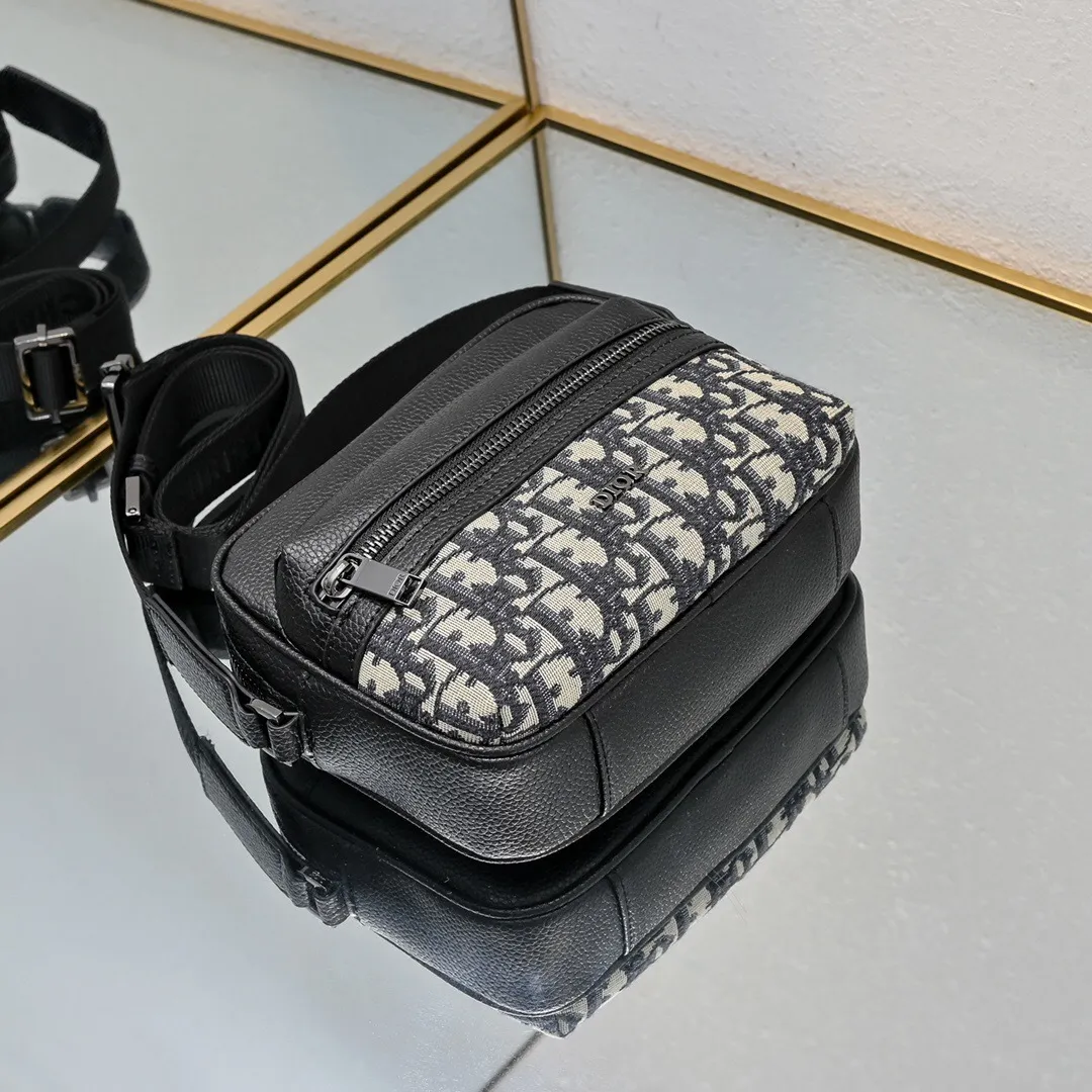 All categories 💚 Top version men’s bags 💚 DIOR 2025 official website new DIOR crossbody bag