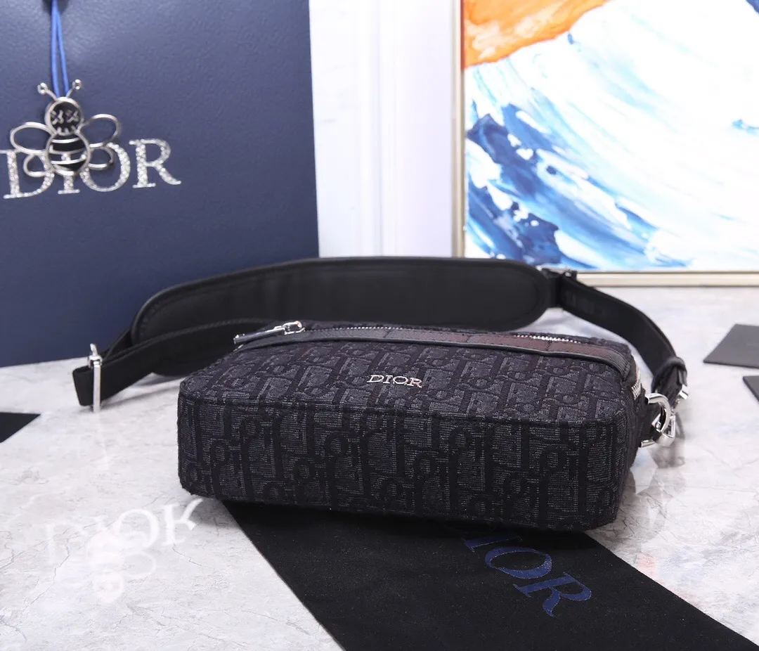 All categories 💚 Top version men’s bags 💚 DIOR 2025 official website new DIOR crossbody bag