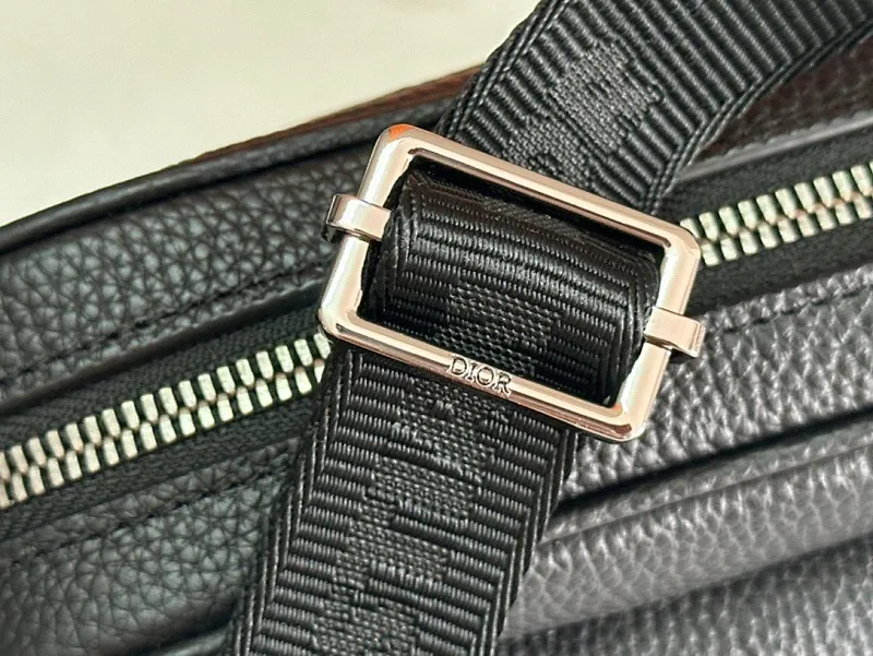 All categories 💚 Top version men’s bags 💚 DIOR 2025 official website new DIOR crossbody bag