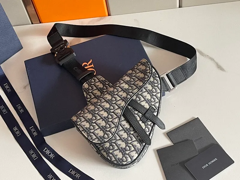 All categories 💚 Top version men’s bags 💚 DIOR 2025 official website new DIOR crossbody bag
