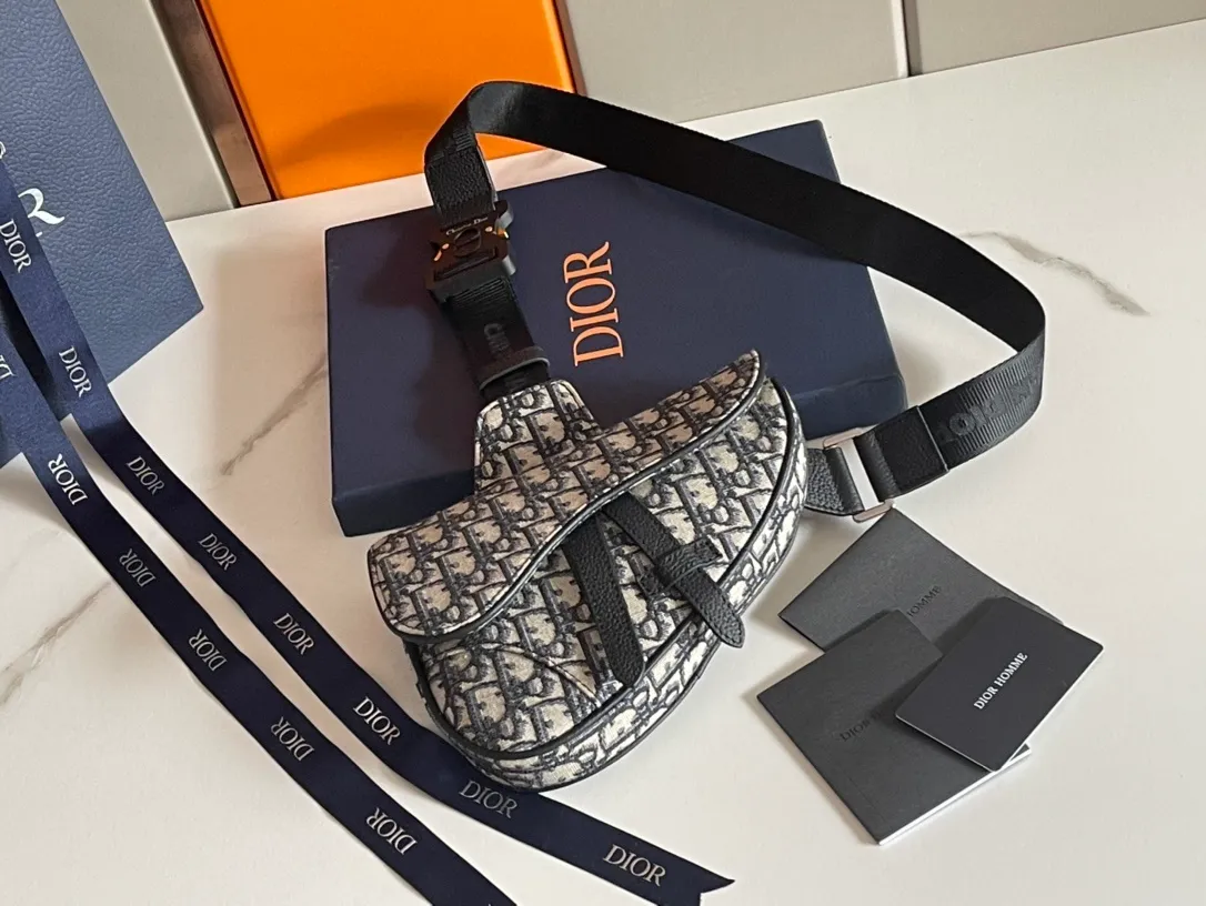 All categories 💚 Top version men’s bags 💚 DIOR 2025 official website new DIOR crossbody bag