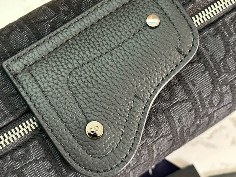 All categories 💚 Top version men’s bags 💚 DIOR 2025 official website new DIOR toiletry bag