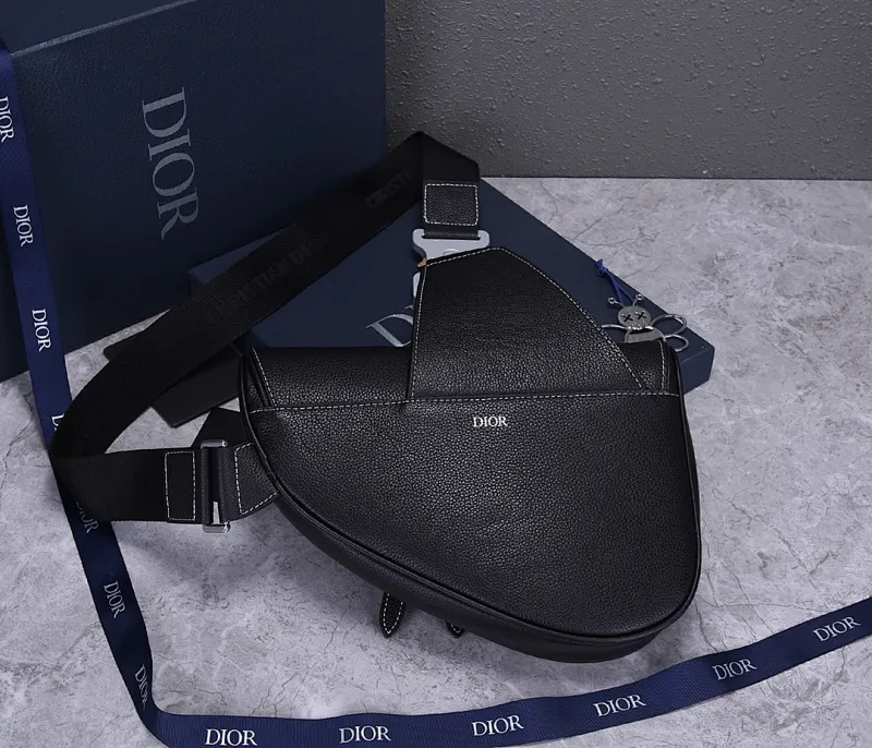 All categories 💚 Top version men’s bags 💚 DIOR 2025 official website new DIOR crossbody bag