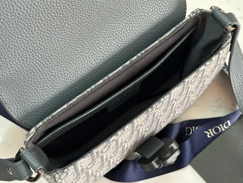 All categories 💚 Top version men’s bags 💚 DIOR 2025 official website new DIOR crossbody bag