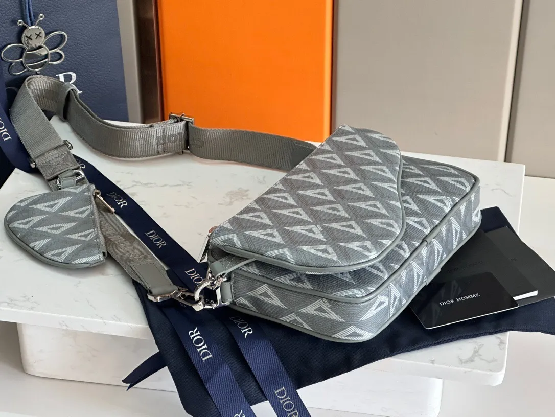 All categories 💚 Top version men’s bags 💚 DIOR 2025 official website new DIOR crossbody bag
