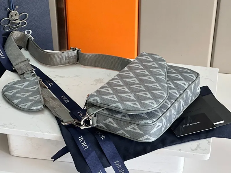 All categories 💚 Top version men’s bags 💚 DIOR 2025 official website new DIOR crossbody bag