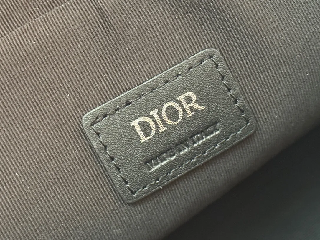 All categories 💚 Top version men’s bags 💚 DIOR 2025 official website new DIOR crossbody bag