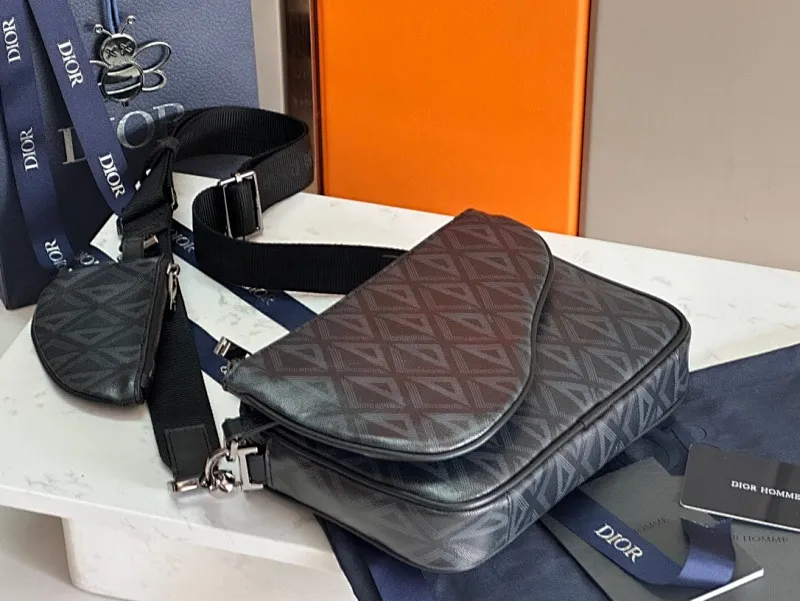 All categories 💚 Top version men’s bags 💚 DIOR 2025 official website new DIOR crossbody bag