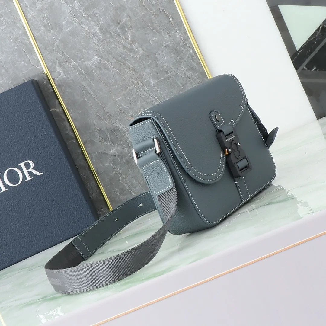 All categories 💚 Top version men’s bags 💚 DIOR 2025 official website new DIOR crossbody bag