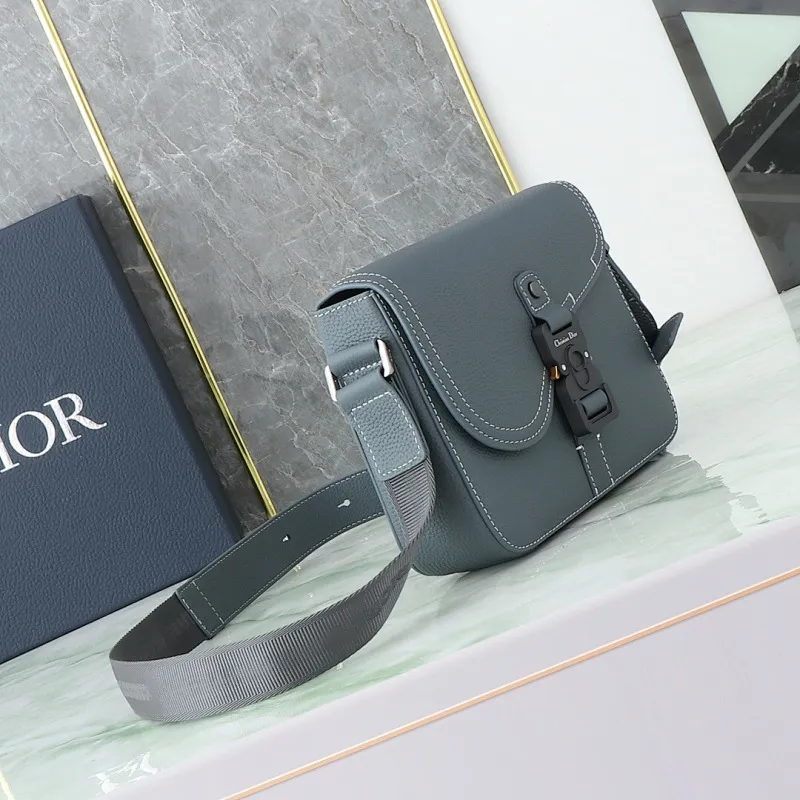 All categories 💚 Top version men’s bags 💚 DIOR 2025 official website new DIOR crossbody bag