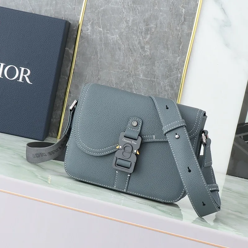 All categories 💚 Top version men’s bags 💚 DIOR 2025 official website new DIOR crossbody bag