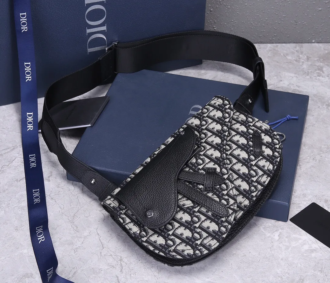 All categories 💚 Top version men’s bags 💚 DIOR 2025 official website new DIOR crossbody bag