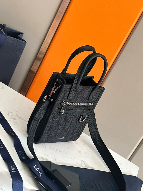 All categories 💚 Top version men’s bags 💚 DIOR 2025 official website new DIOR crossbody bag