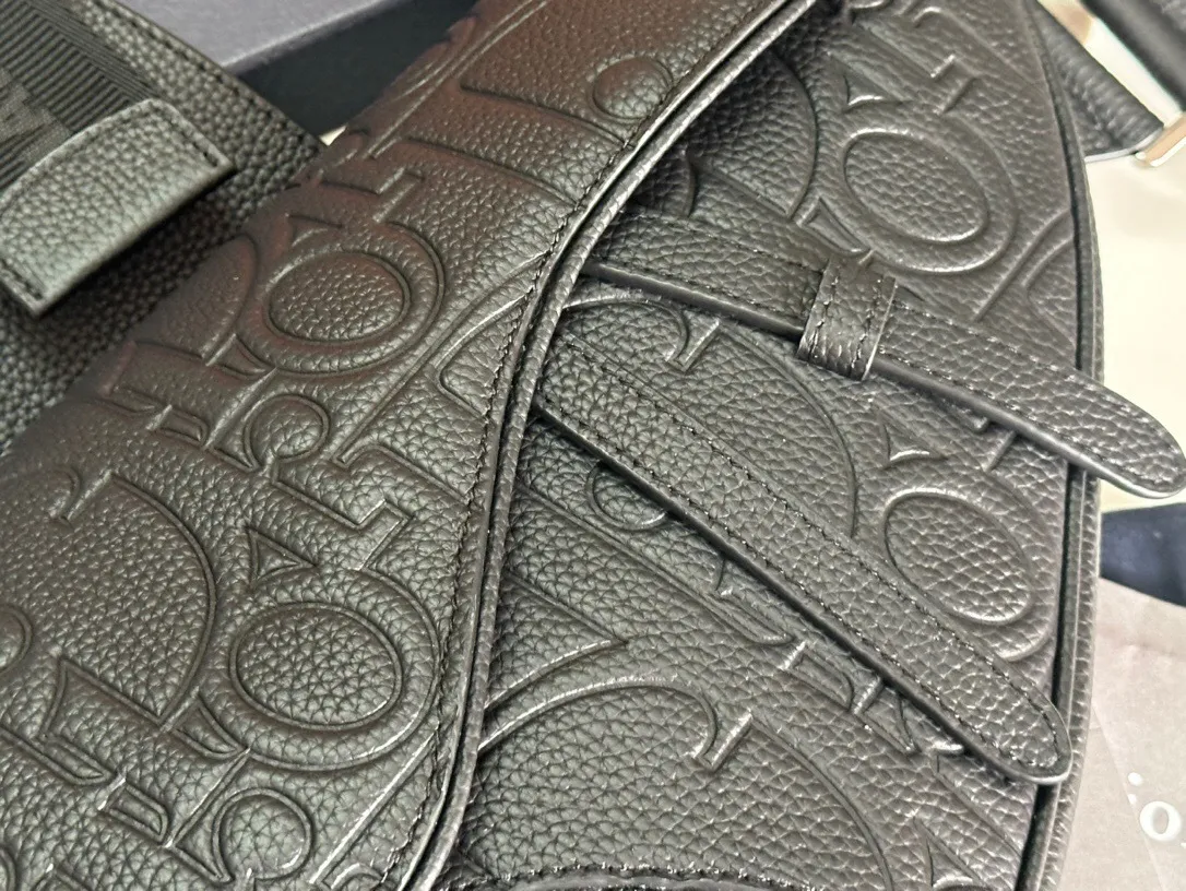 All categories 💚 Top version men’s bags 💚 DIOR 2025 official website new DIOR crossbody bag