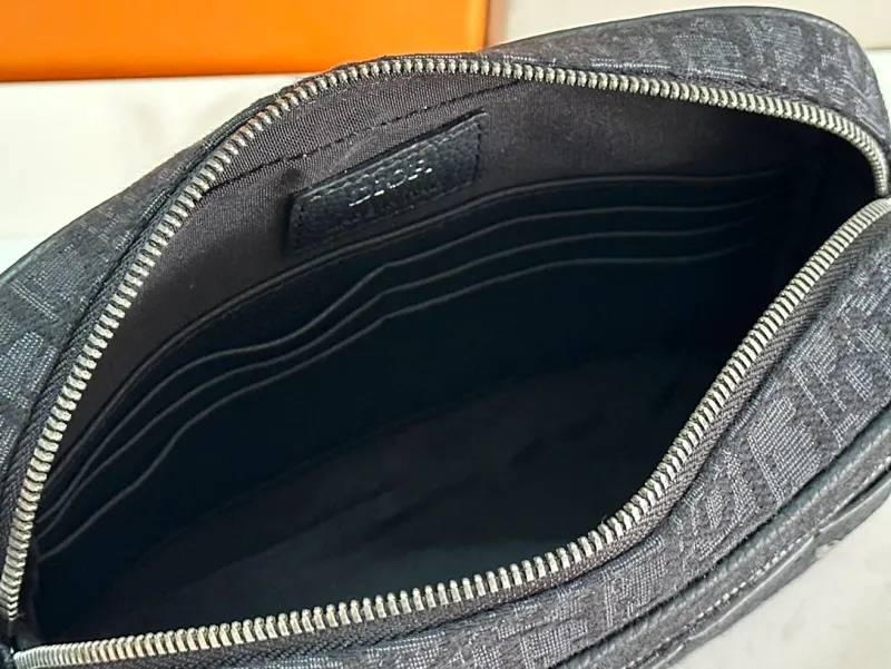All categories 💚 Top version men’s bags 💚 DIOR 2025 official website new DIOR crossbody bag