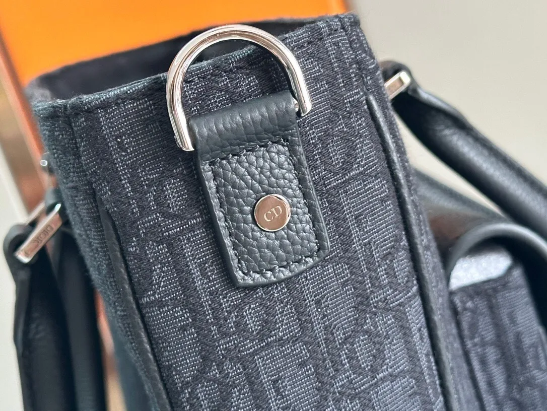 All categories 💚 Top version men’s bags 💚 DIOR 2025 official website new DIOR handbag
