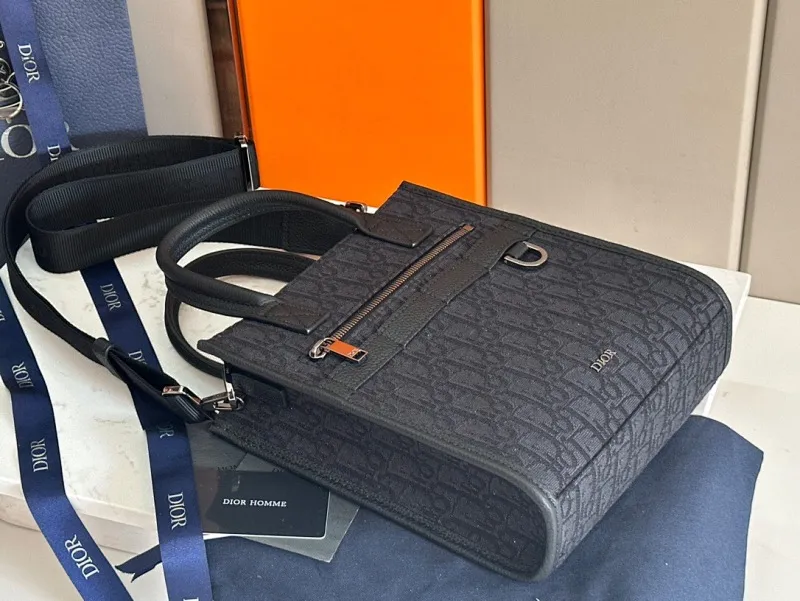 All categories 💚 Top version men’s bags 💚 DIOR 2025 official website new DIOR crossbody bag