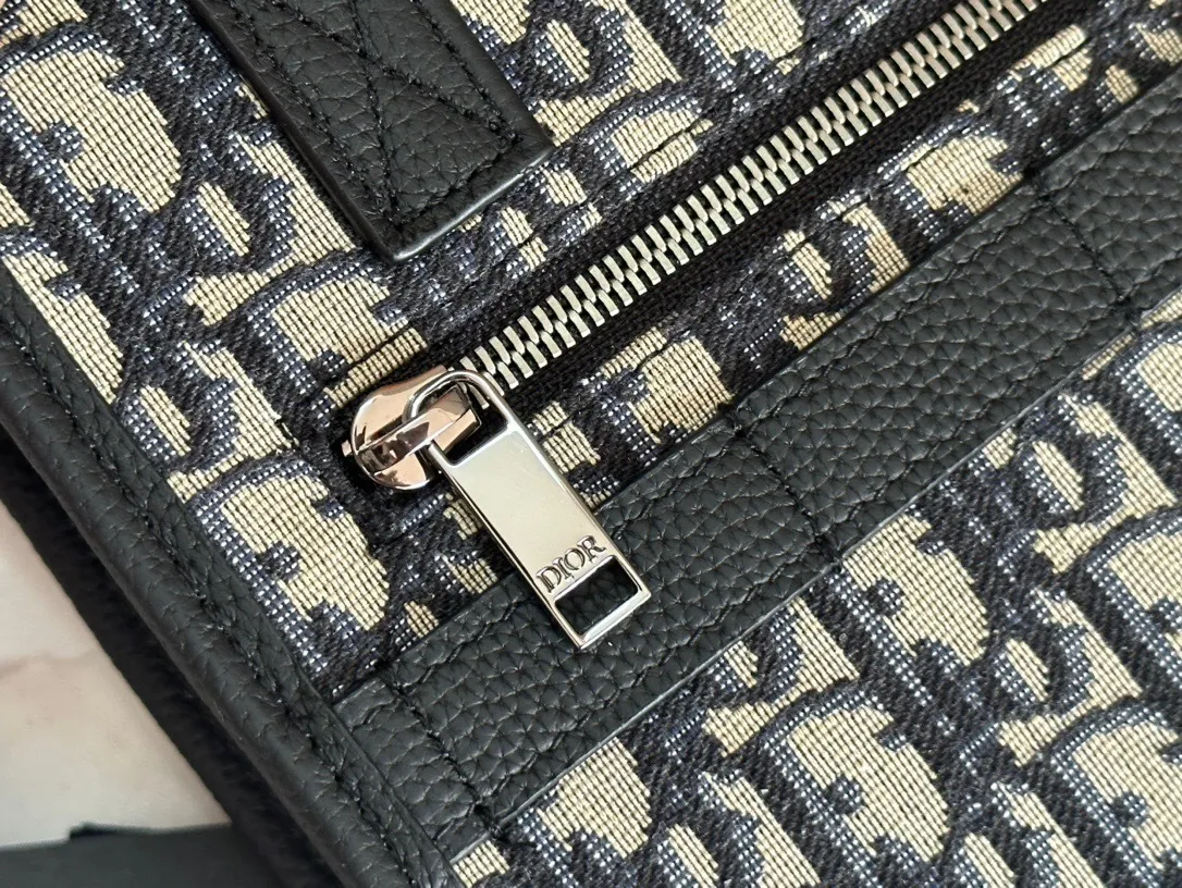 All categories 💚 Top version men’s bags 💚 DIOR 2025 official website new DIOR crossbody bag