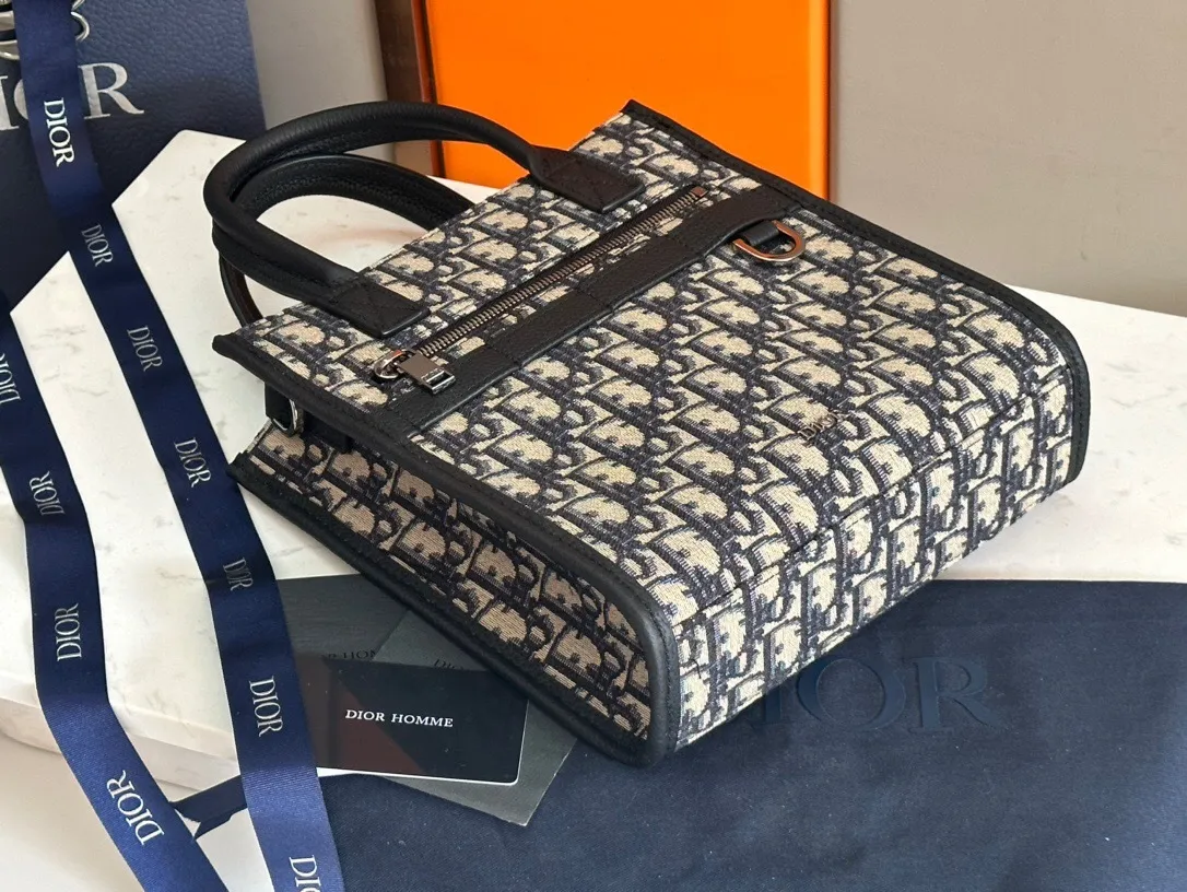 All categories 💚 Top version men’s bags 💚 DIOR 2025 official website new DIOR crossbody bag