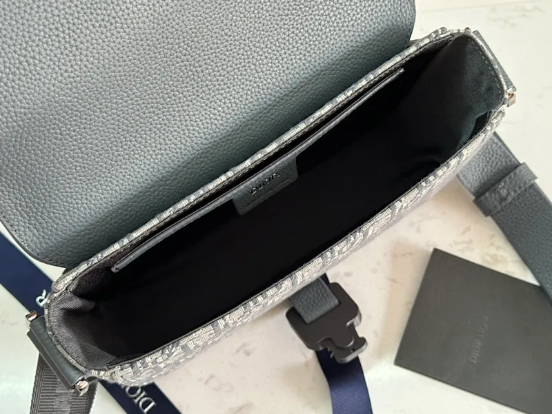 All categories 💚 Top version men’s bags 💚 DIOR 2025 official website new DIOR crossbody bag