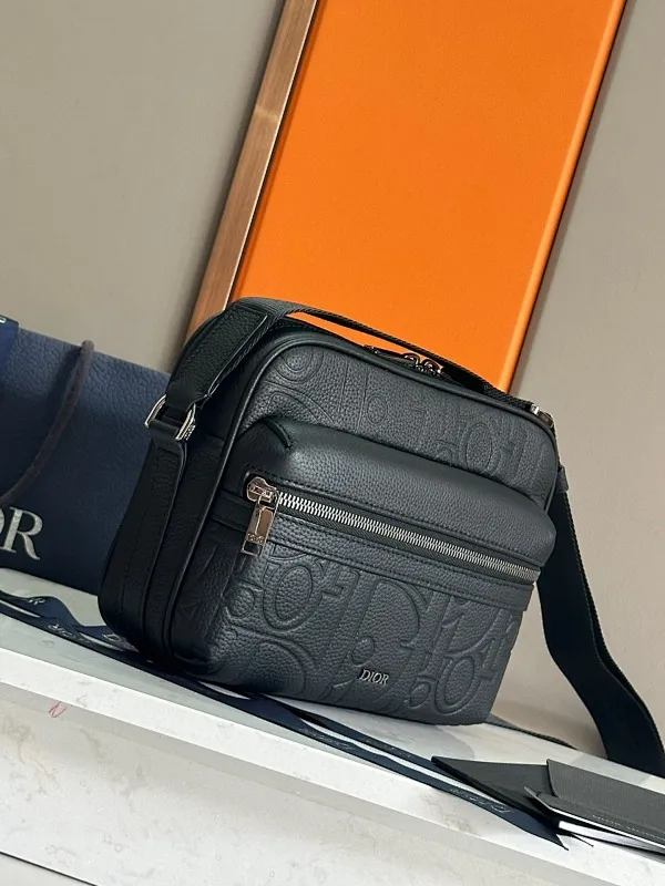 All categories 💚 Top version men’s bags 💚 DIOR 2025 official website new DIOR crossbody bag