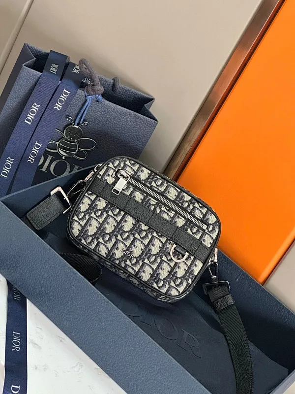 All categories 💚 Top version men’s bags 💚 DIOR 2025 official website new DIOR crossbody bag
