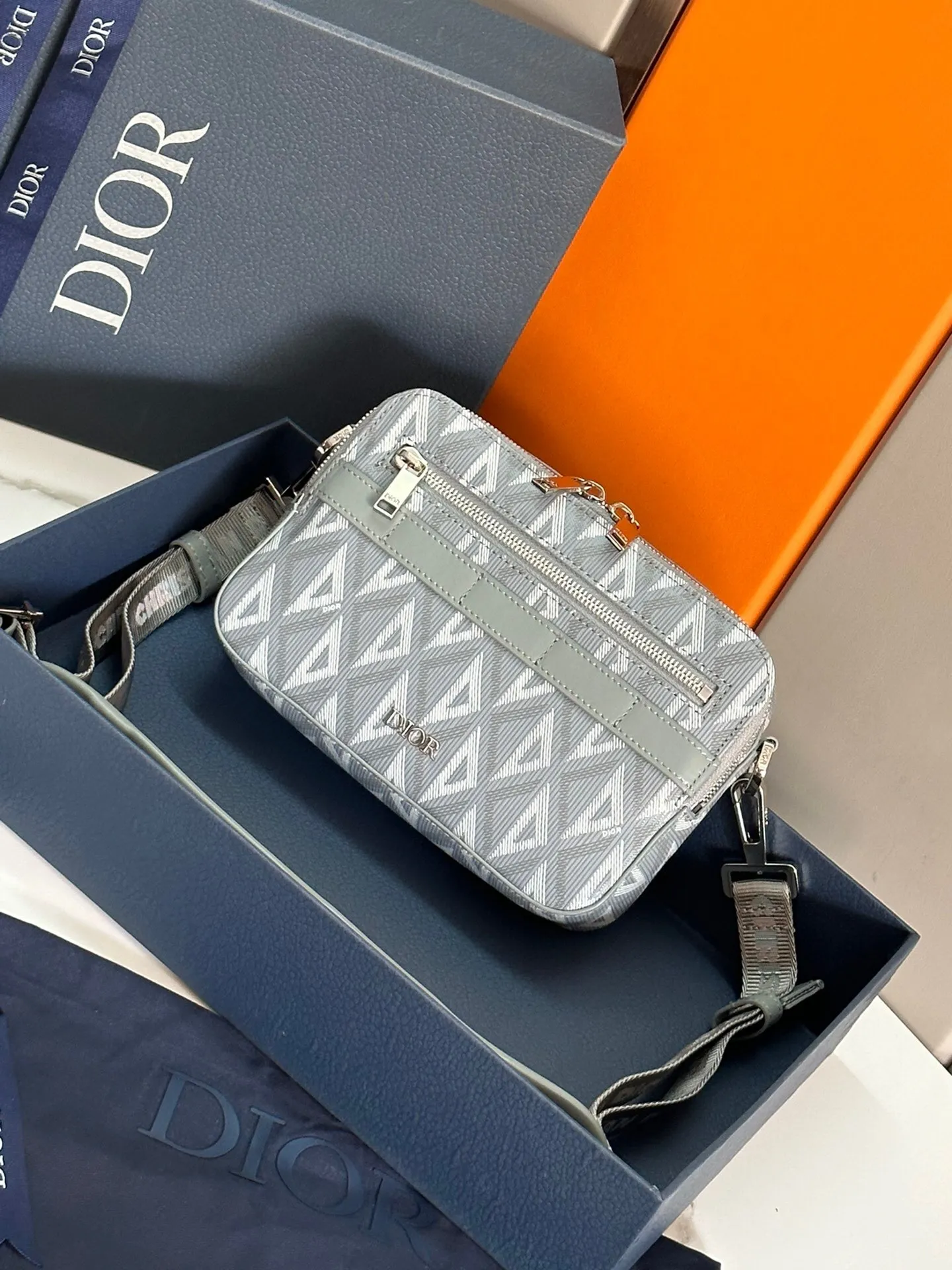 All categories 💚 Top version men’s bags 💚 DIOR 2025 official website new DIOR crossbody bag