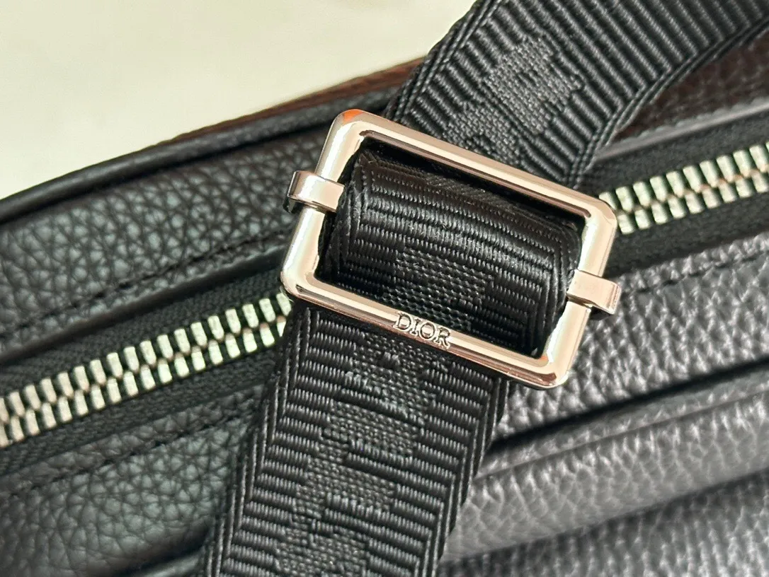 All categories 💚 Top version men’s bags 💚 DIOR 2025 official website new DIOR crossbody bag