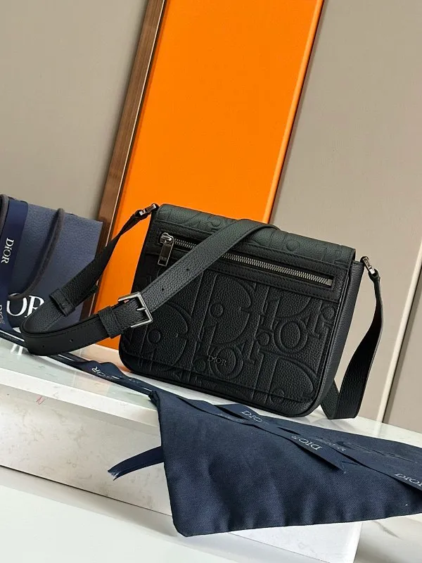 All categories 💚 Top version men’s bags 💚 DIOR 2025 official website new DIOR crossbody bag