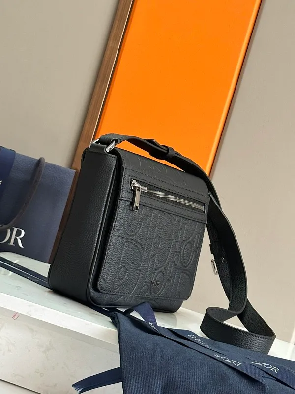 All categories 💚 Top version men’s bags 💚 DIOR 2025 official website new DIOR crossbody bag