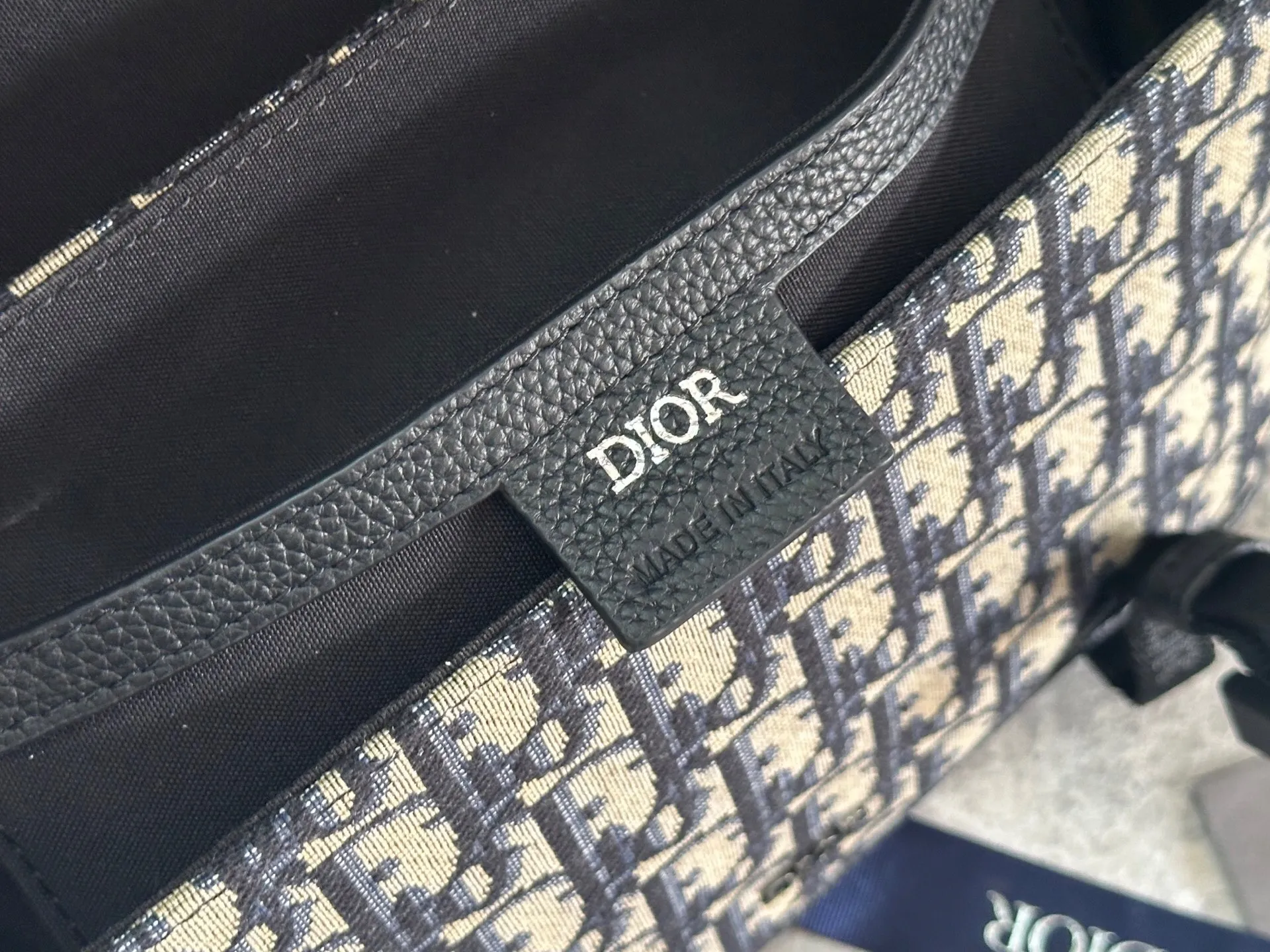 All categories 💚 Top version men’s bags 💚 DIOR 2025 official website new DIOR crossbody bag