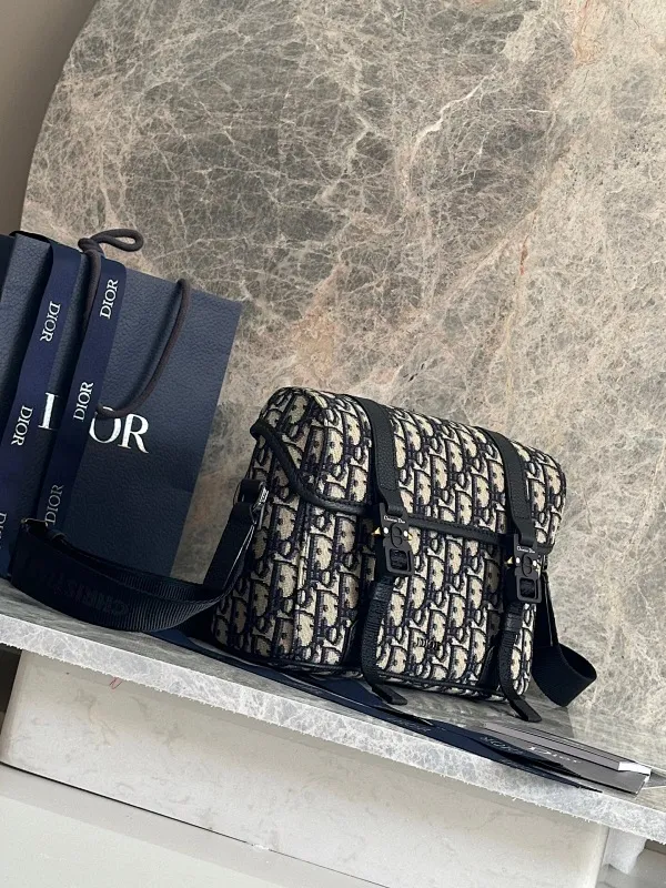 All categories 💚 Top version men’s bags 💚 DIOR 2025 official website new DIOR crossbody bag
