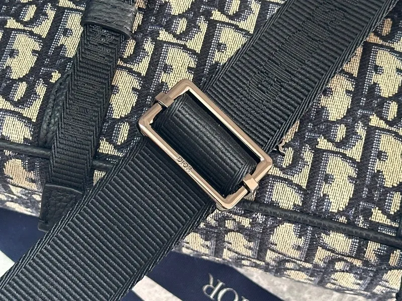 All categories 💚 Top version men’s bags 💚 DIOR 2025 official website new DIOR crossbody bag