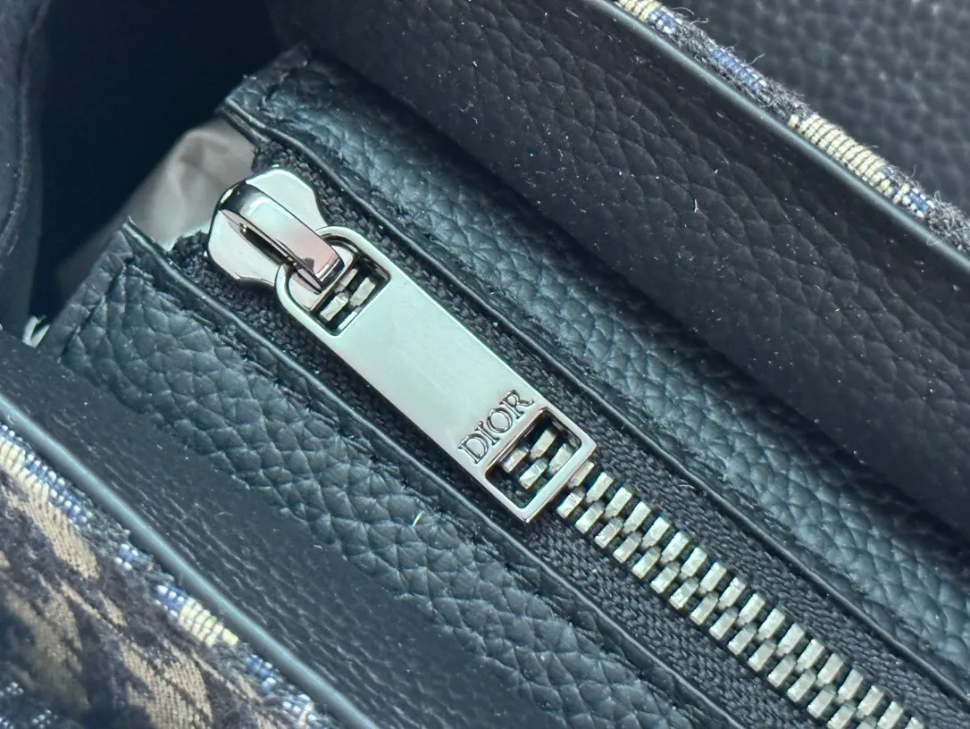 All categories 💚 Top version men’s bags 💚 DIOR 2025 official website new DIOR crossbody bag