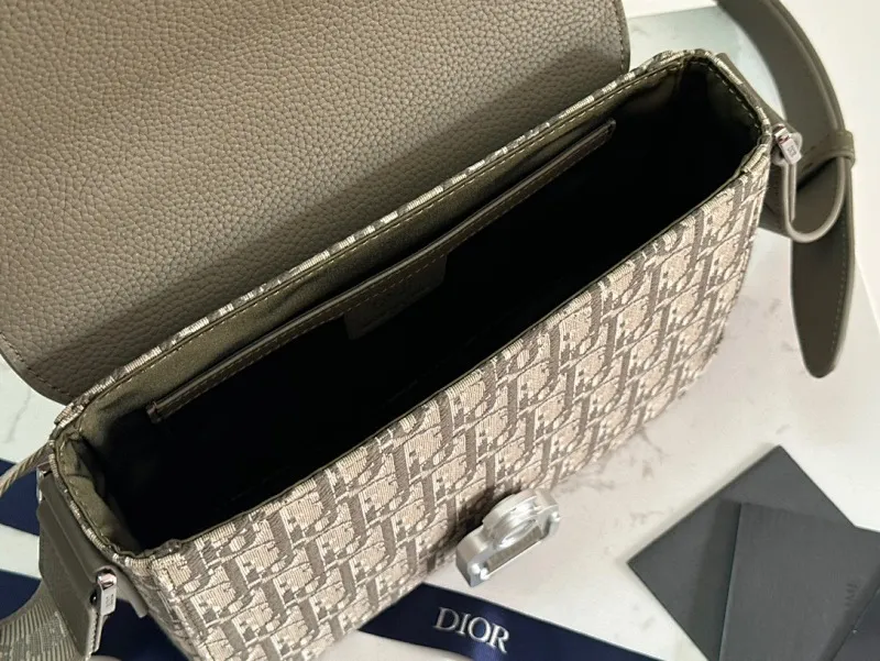 All categories 💚 Top version men’s bags 💚 DIOR 2025 official website new DIOR crossbody bag