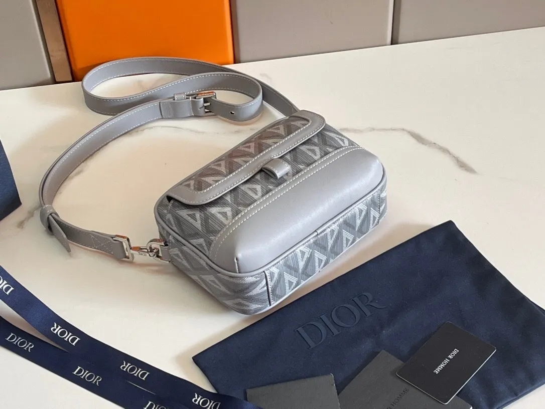 All categories 💚 Top version men’s bags 💚 DIOR 2025 official website new DIOR crossbody bag