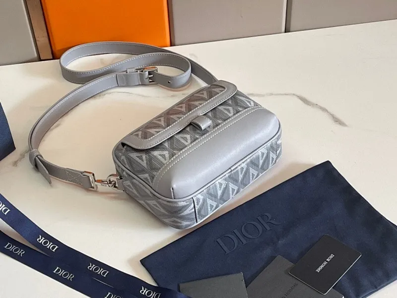 All categories 💚 Top version men’s bags 💚 DIOR 2025 official website new DIOR crossbody bag