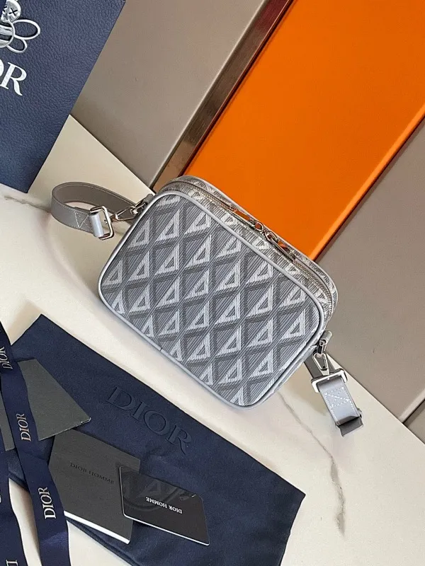 All categories 💚 Top version men’s bags 💚 DIOR 2025 official website new DIOR crossbody bag