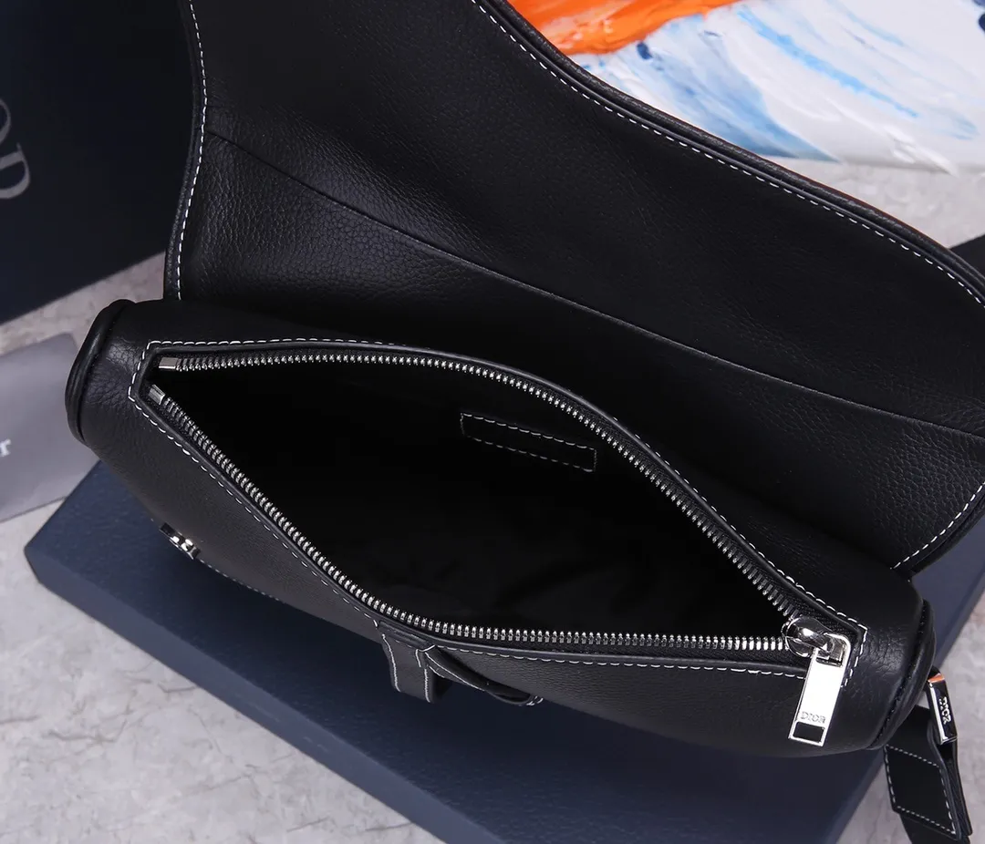 All categories 💚 Top version men’s bags 💚 DIOR 2025 official website new DIOR crossbody bag