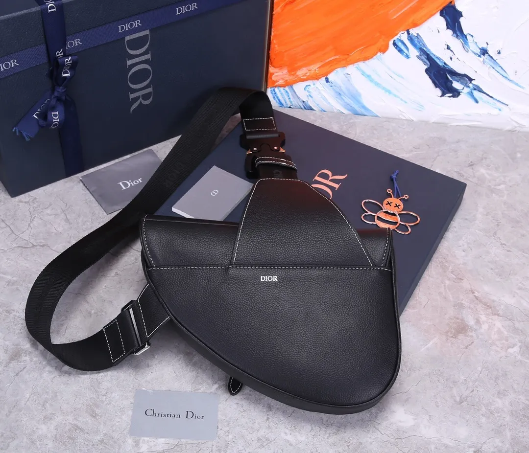 All categories 💚 Top version men’s bags 💚 DIOR 2025 official website new DIOR crossbody bag