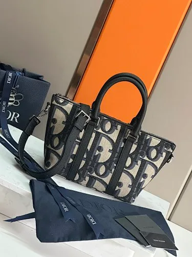 All categories 💚 Top version men’s bags 💚 DIOR 2025 official website new DIOR handbag