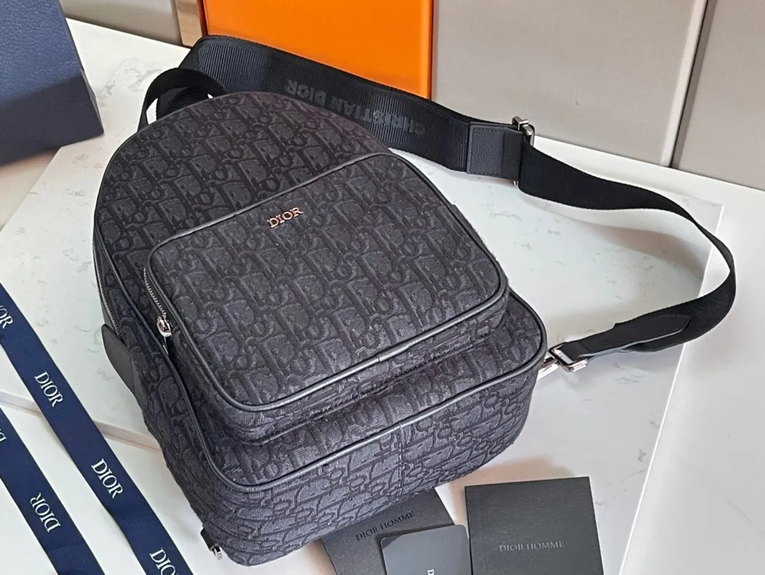 All categories 💚 Top version men’s bags 💚 DIOR 2025 official website new DIOR crossbody bag