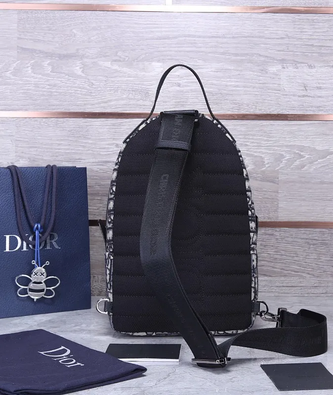 All categories 💚 Top version men’s bags 💚 DIOR 2025 official website new DIOR crossbody bag