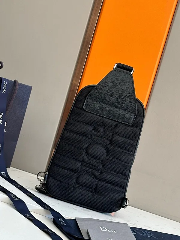 All categories 💚 Top version men’s bags 💚 DIOR 2025 official website new DIOR crossbody bag