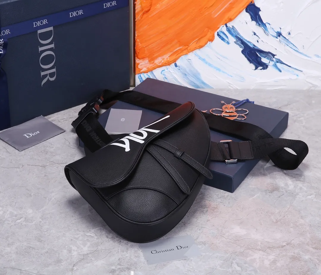 All categories 💚 Top version men’s bags 💚 DIOR 2025 official website new DIOR crossbody bag